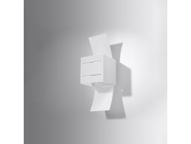 Loreto fehér fali lámpa