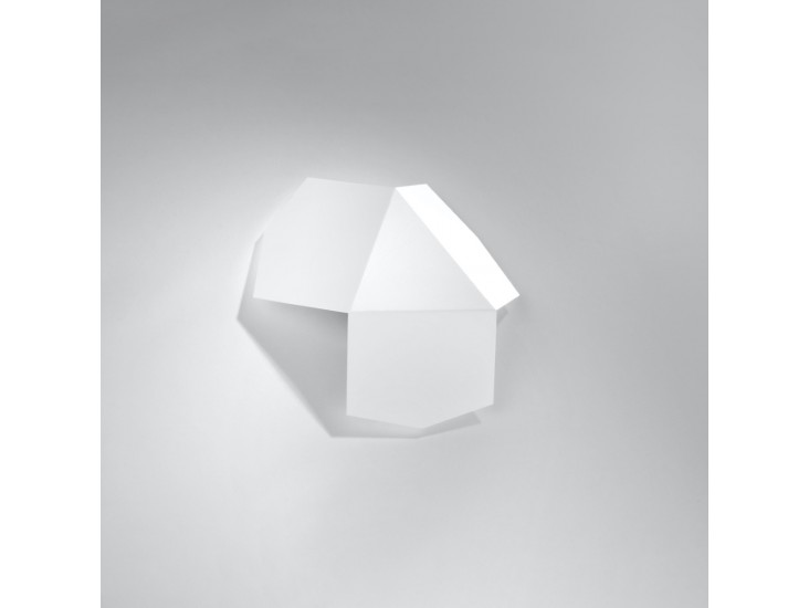 Tre fehér fali lámpa