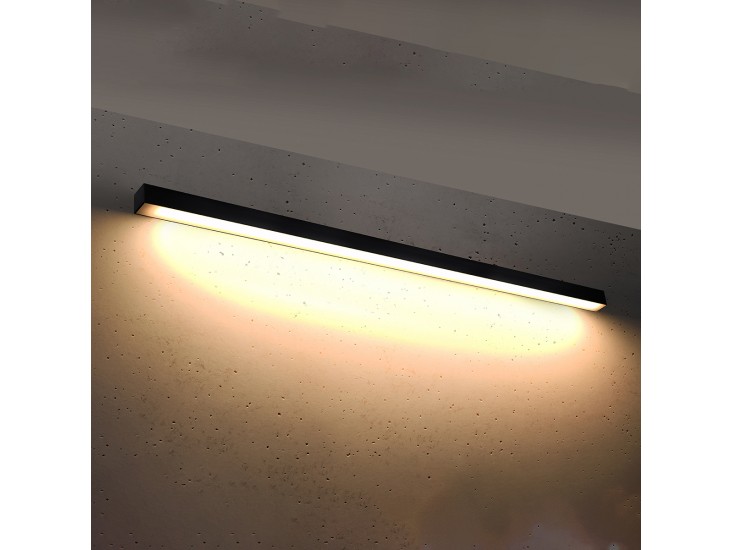 Pinne 150 fekete 3000K fali lámpa